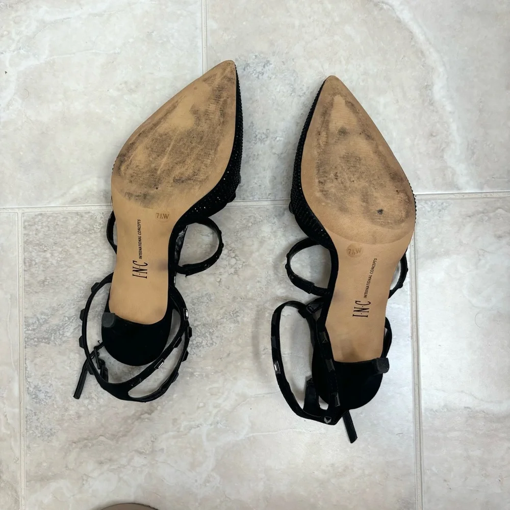 INC pointed toe black studded kitten heel pumps with ankle straps - Picture 6 of 7